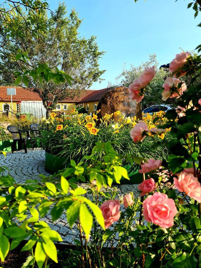 Dagsholm Hotell Fargelanda Bagian luar foto